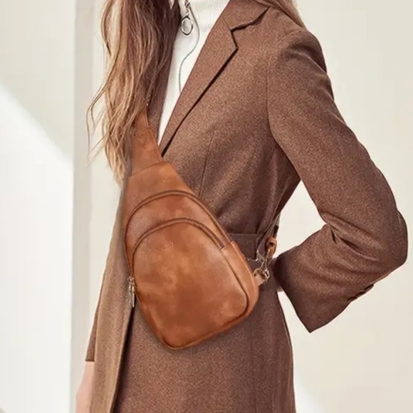 Brown / Black / White / Tan Vegan Leather Crossbody Bag - Picture 5 of 10